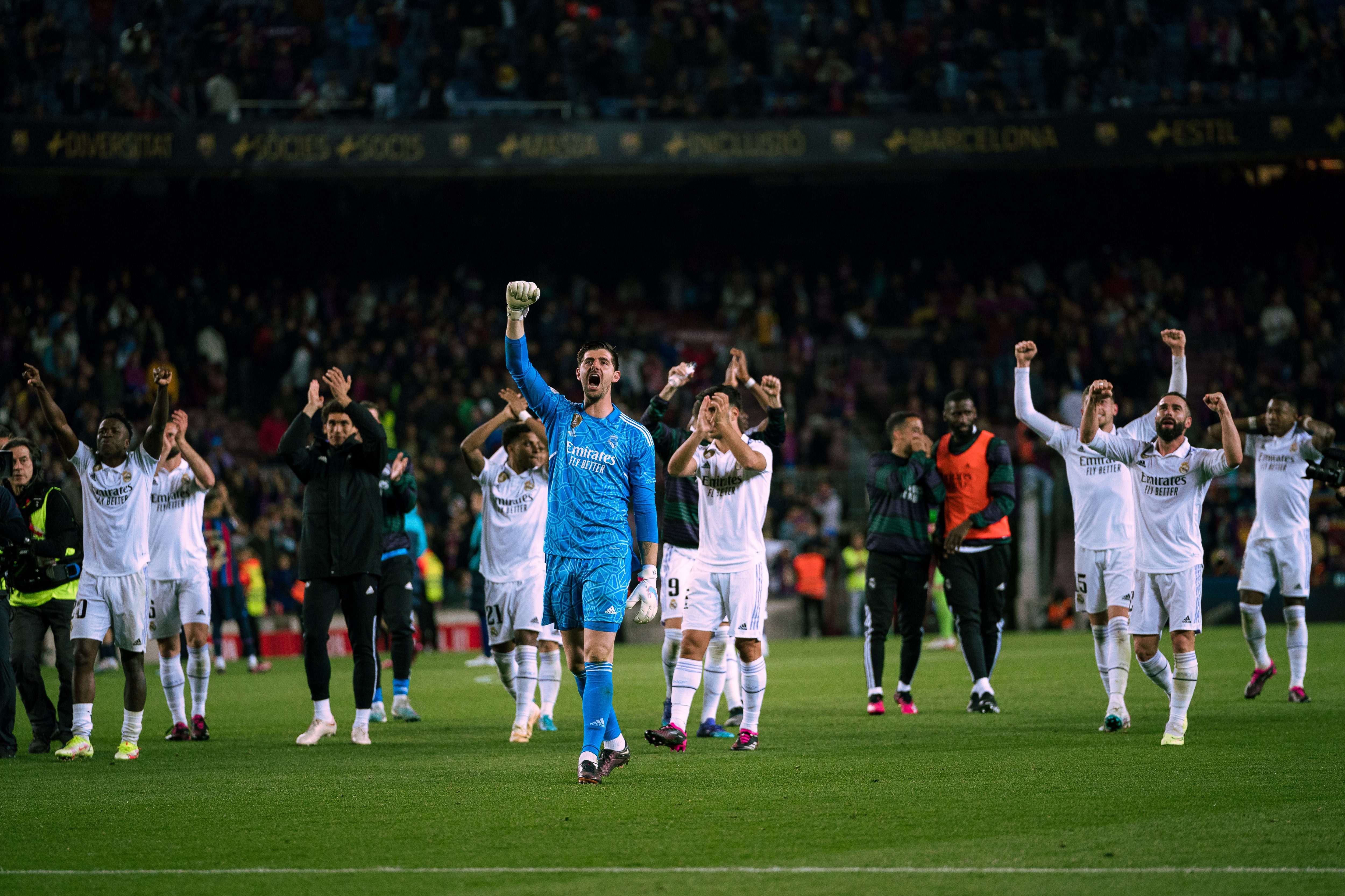 开云足球直播-巴萨血洗瑞典，本泽马惊艳世界的简单介绍