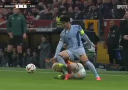 开云体育官网-FPX力克Misfits，Mickey送出助攻