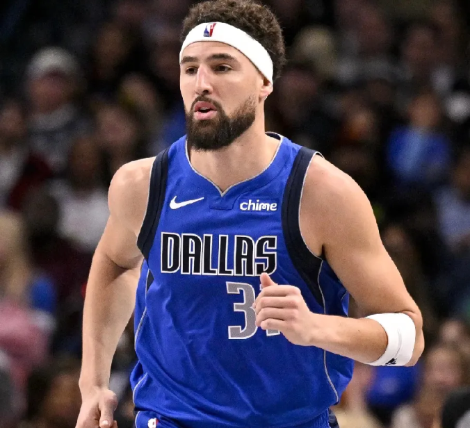 开云APP-独行侠血洗雄鹿，加里纳利爆发神勇的简单介绍