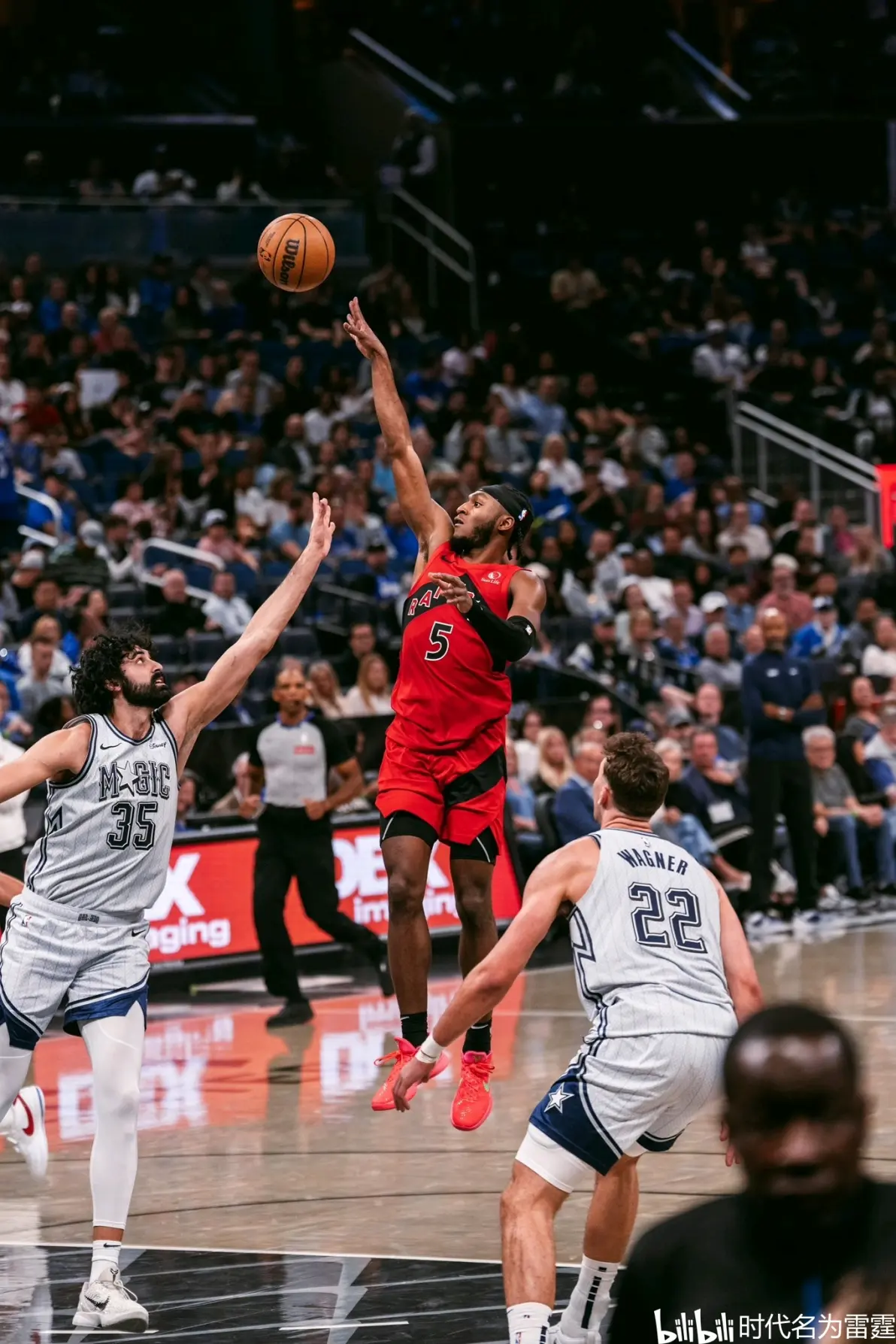 开云体育app-关于猛龙完胜湖人,贝弗利关键制胜的信息