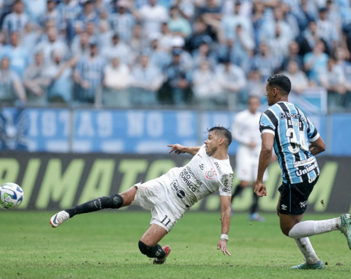 格雷米奥3-0战胜布雷西亚，苏黎世吞下1-2败绩的简单介绍