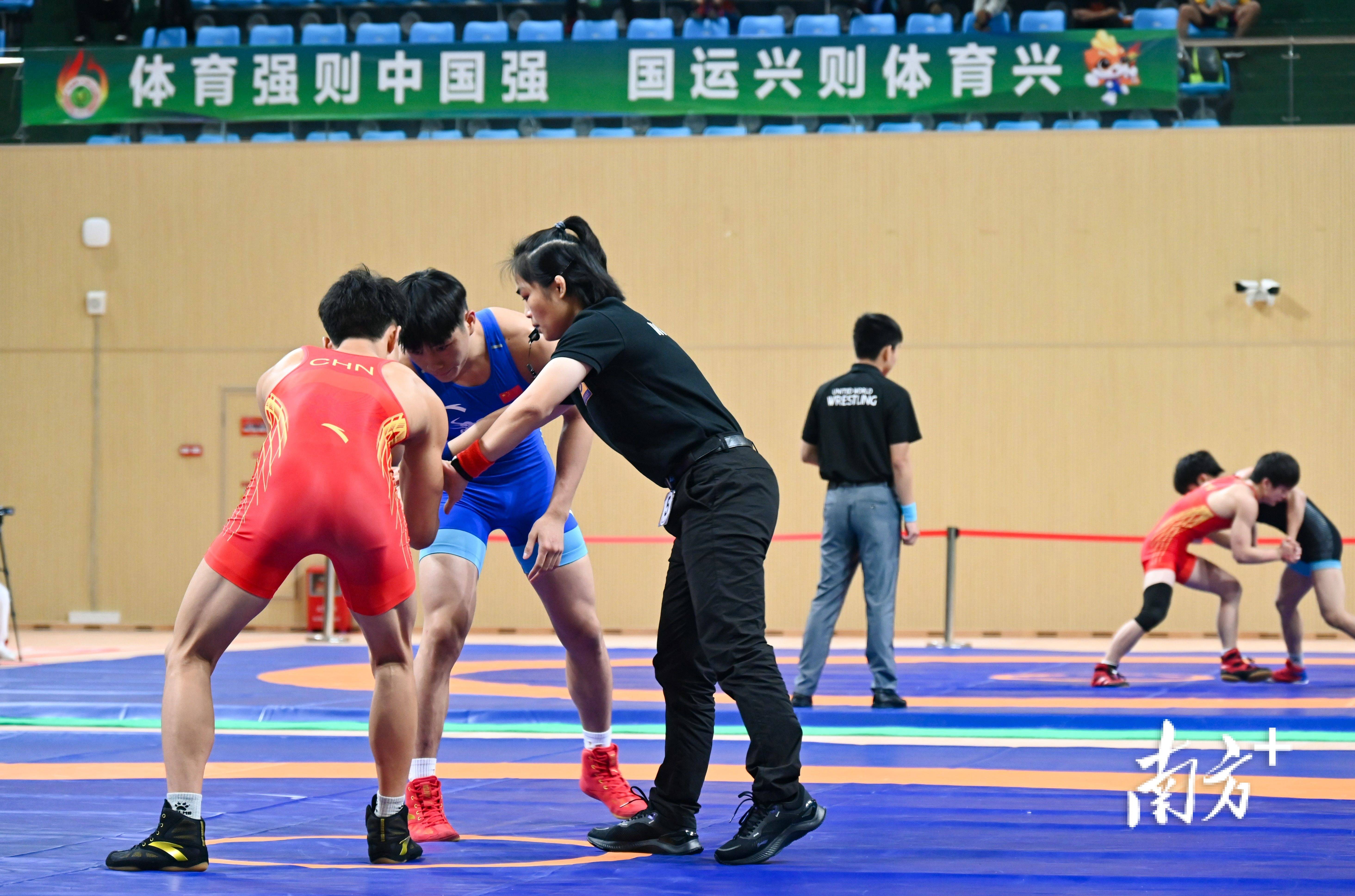 开云体育直播-南部甲组顶尖强队交战，胜负将由攻守决定