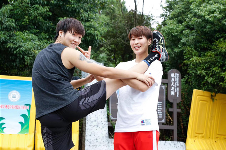 开云体育在线-跆拳道高手技压众，决胜场上光芒四射