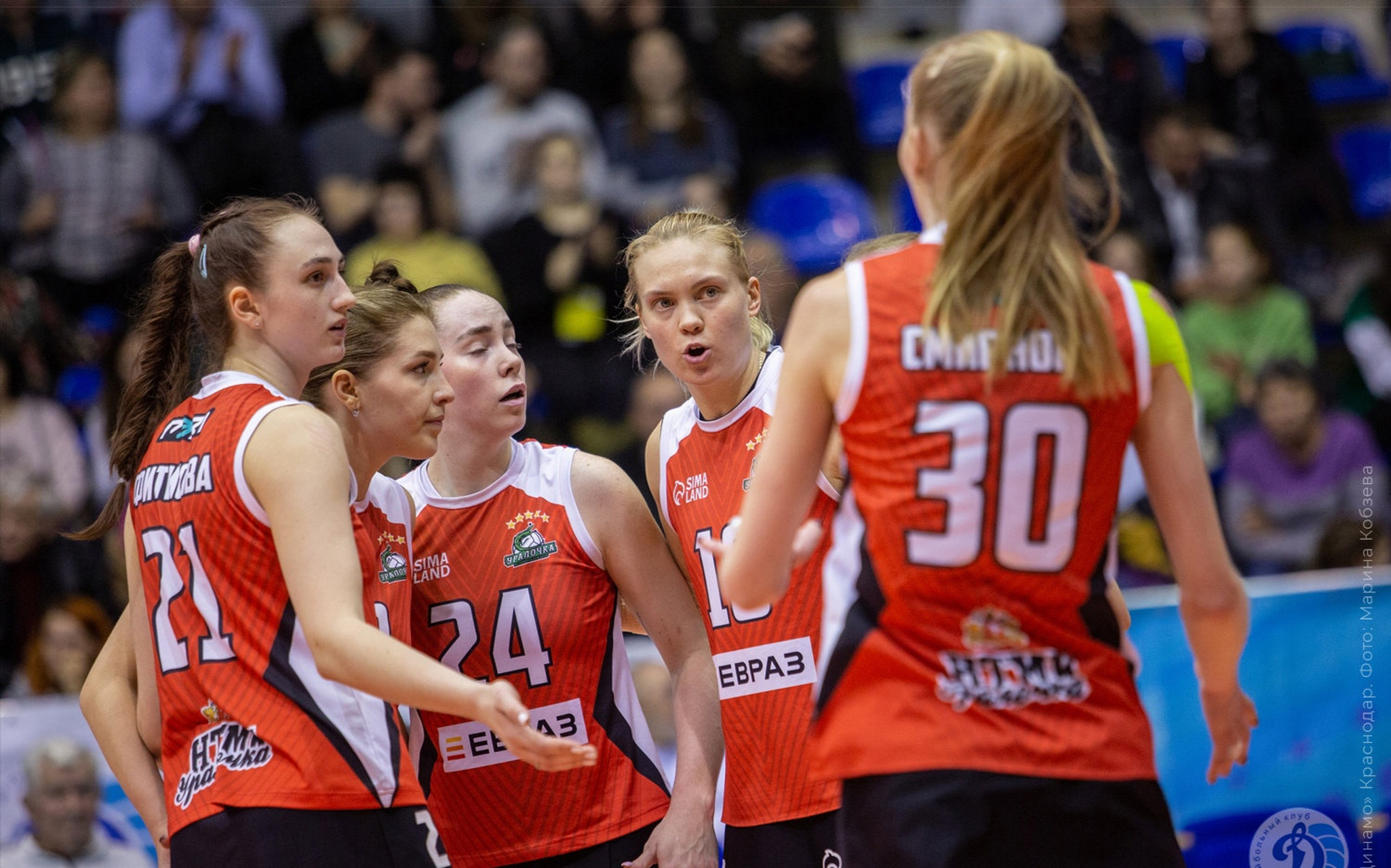 开云体育官方网站-俄罗斯队员在外卡赛事中拼尽全力的简单介绍