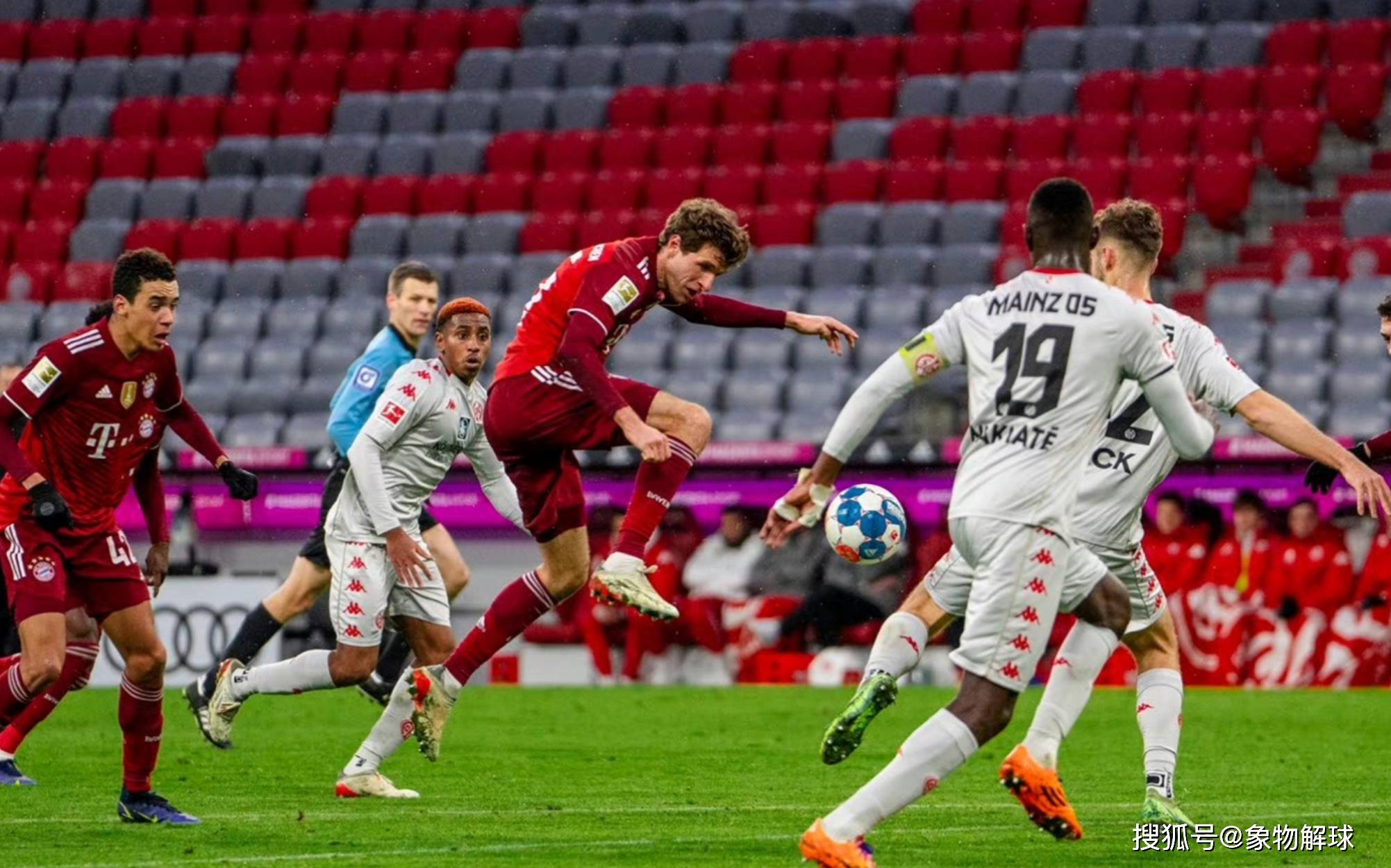 莱比锡红牛灵活变阵，击败强敌表现抢眼的简单介绍