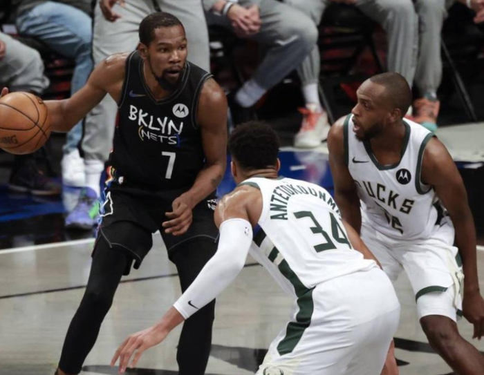 上海队横扫北京队，杜兰特带队取胜的简单介绍