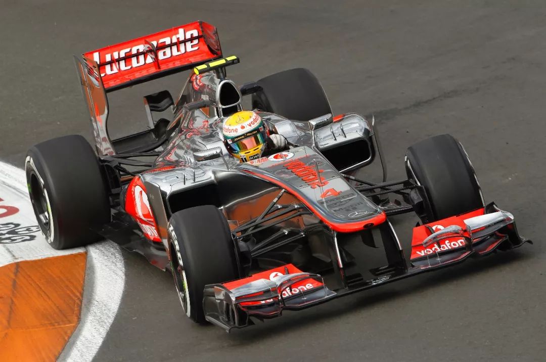 开云体育官方网站-包含迈凯伦翻盘索伯车队,阿隆索惊艳四座的词条